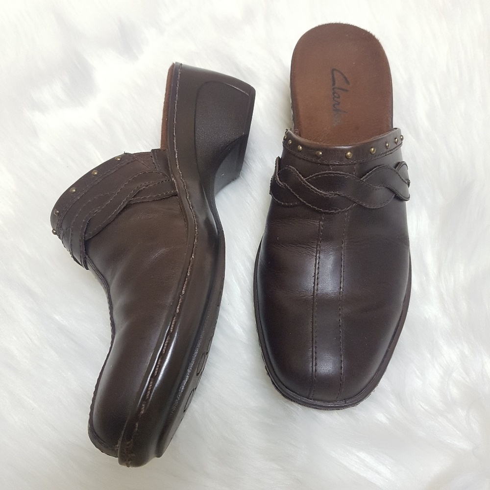 SALE!!Clarks Brown Leather Slip On Mule clog